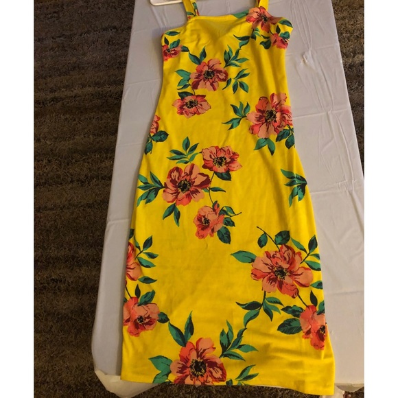 Forever 21 Dresses & Skirts - tight sundress